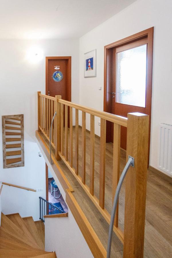Vila Kubik Lipno ลิปโนนัดเวิลตาวู ภายนอก รูปภาพ